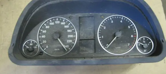 Mercedes-Benz A W169 Speedometer (instrument cluster) A1694400211