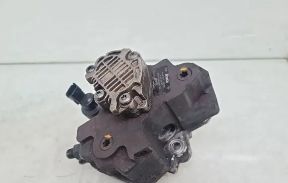 Volvo S60 Fuel injection high pressure pump 0445010043