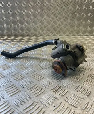 BMW X1 E84 Power steering pump 6780459