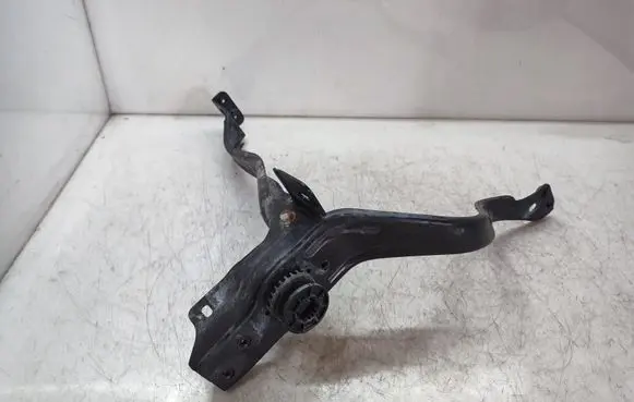 Mercedes-Benz CLS C218 X218 Headlight/headlamp mounting bracket 212620029