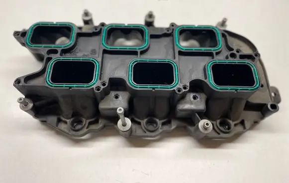 Dodge Challenger Intake manifold 05184199AF 05281909AA