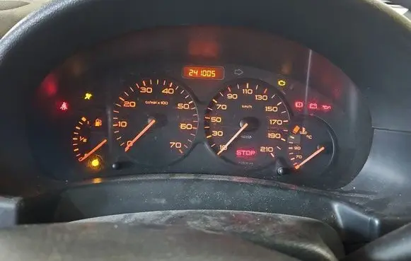 Speedometer (instrument cluster)