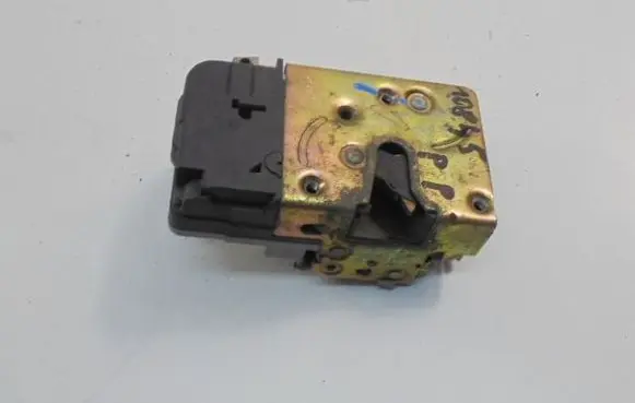 Peugeot 206 CC Front door lock 