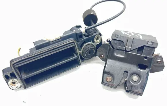 Mercedes-Benz E W211 Loading door lock A1717500085