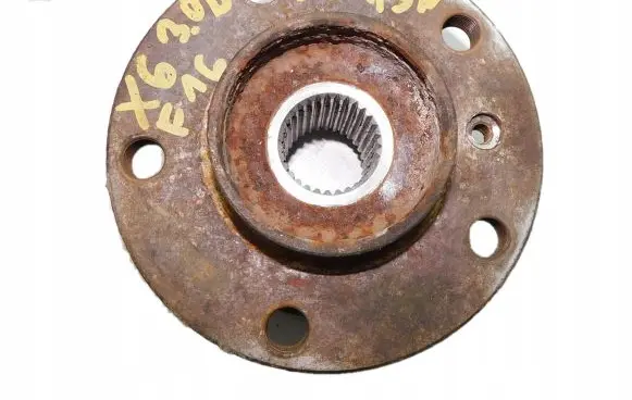 BMW X6 F16 Front wheel hub