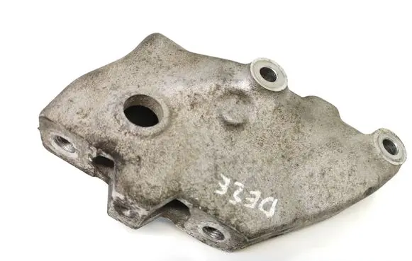 Gearbox mounting bracket