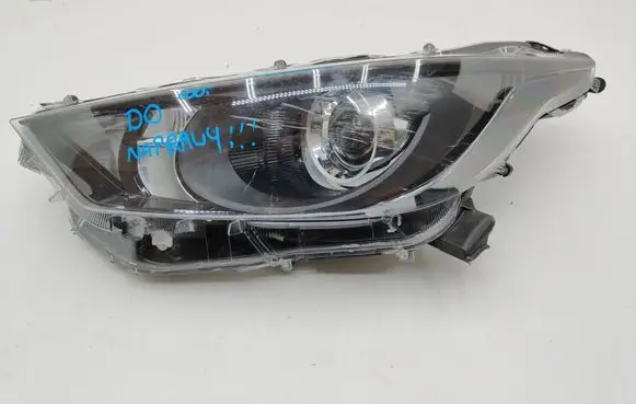 Toyota Yaris XP210 Headlight/headlamp K06