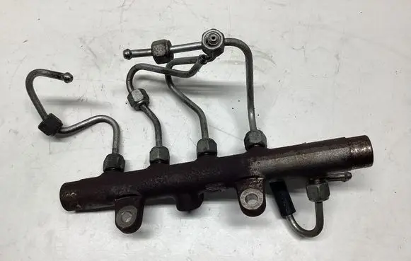 Nissan Qashqai Fuel main line pipe A2C20001221