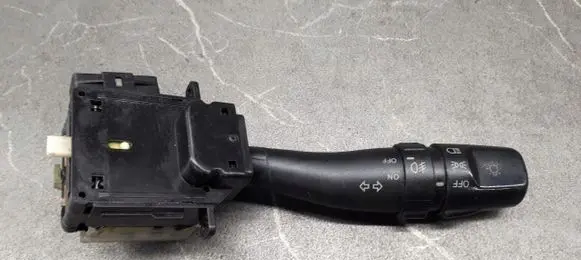 Hyundai Tiburon Fog light switch 