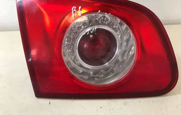Volkswagen PASSAT B6 Tailgate rear/tail lights 3C9945093