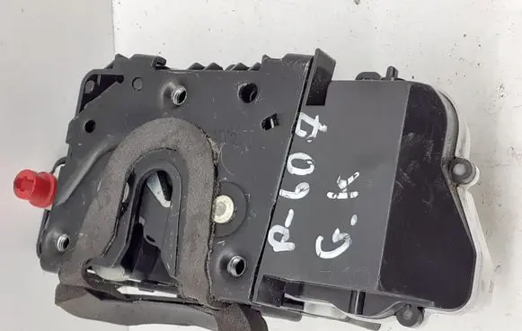 Peugeot 607 Rear door lock