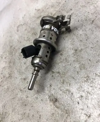 Volvo S90, V90 AdBlue injector 32203677