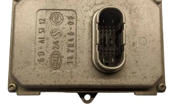 Audi A6 S6 C6 4F Headlight ballast module Xenon 5DF008704 5DF00870470 YWC500440
