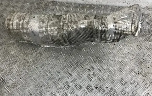Toyota Auris 150 Exhaust heat shield 5815102120