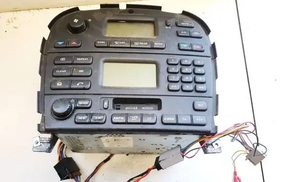 Jaguar S-Type Screen/display/small screen 4r8318c612ff wnna00659