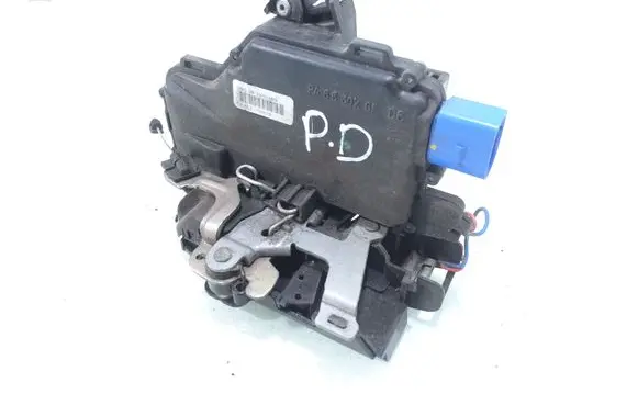 Skoda Fabia Mk1 (6Y) Front door lock 3B1837016BQ