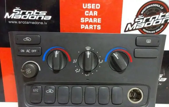 Volvo S80 Climate control unit 9494261