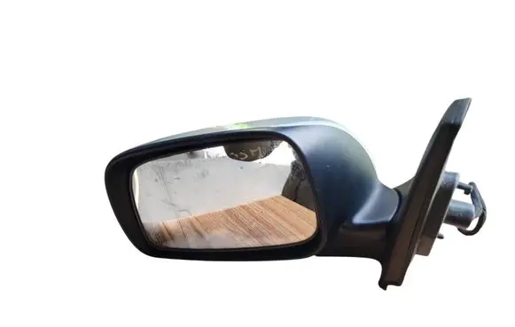 Toyota Corolla E120 E130 Front door electric wing mirror E11015829 015829