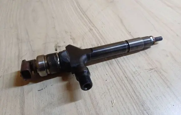 Mazda 6 Fuel injector RF7J13H50