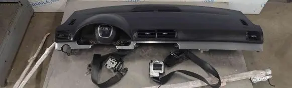 Audi A4 S4 B7 8E 8H Airbag set with panel 8E1857067D
