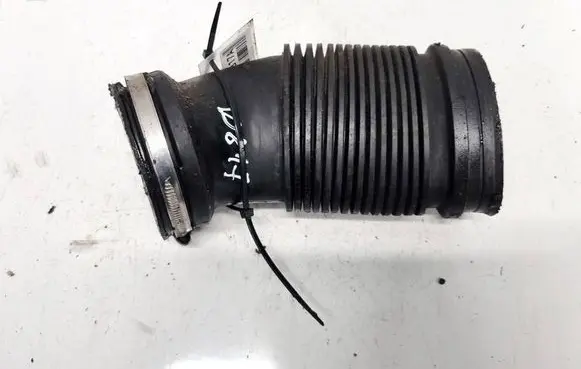 Air intake hose/pipe