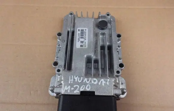Hyundai Tucson TL Gearbox control unit/module 954413BRM0 0260004015