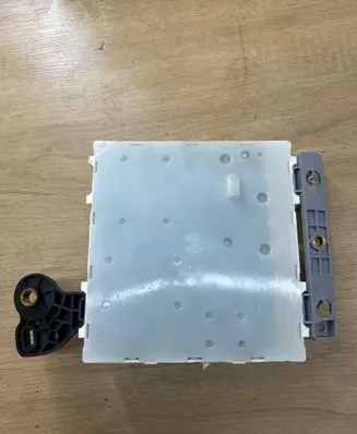 Volvo V60 Central body control module 32233459AB 19W425 92960966