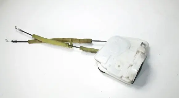 Mazda 3 II Rear door lock