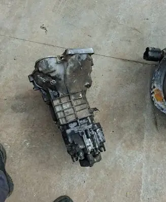 BMW 3 E30 Manual 5 speed gearbox 2400013290 053652