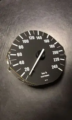 BMW 5 E34 Speedometer (instrument cluster) 1389578