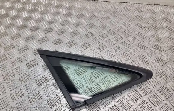 Volkswagen Touran II Front triangle window/glass 1T0845412