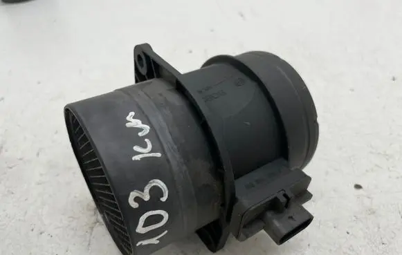Volkswagen PASSAT B7 Mass air flow meter 0281002956 03L906461A