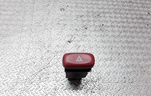 Suzuki Grand Vitara I Hazard light switch