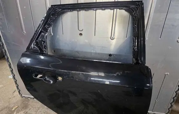 Ford Focus Rear door 