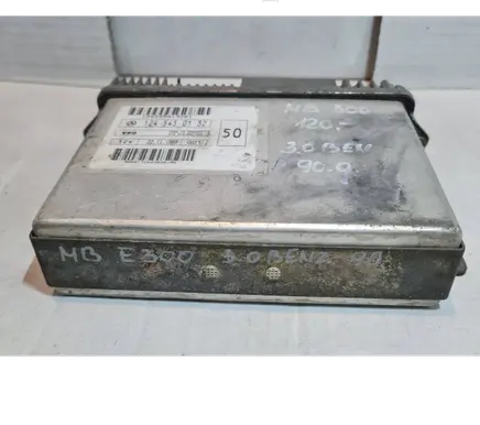 Mercedes-Benz E W124 Gearbox control unit/module 1245450132 124545013201