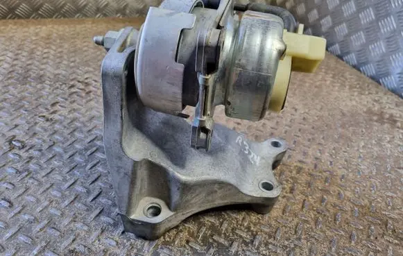 Ford Mustang VI Engine mount bracket FR3C6037CA FR3C6038AE