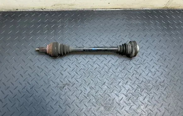BMW 5 E60 E61 Rear driveshaft 7572431