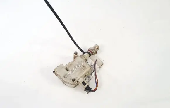 Volkswagen Golf IV Central locking motor 3b0959782
