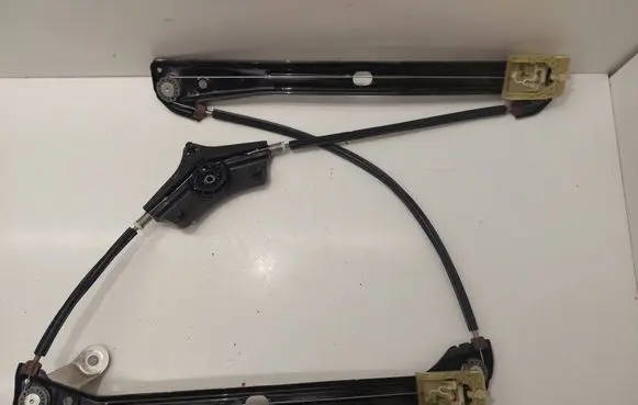 Volkswagen Golf VII Front door electric window regulator 5G4837462H