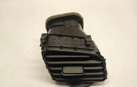 Volkswagen Golf VII Dashboard air vent grill cover trim 5G2819704H 5G2819248B