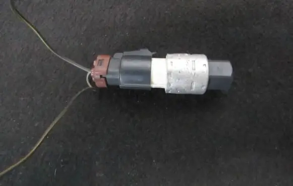 Air conditioning (A/C) pressure sensor
