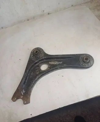 Citroen C3 Front lower control arm/wishbone