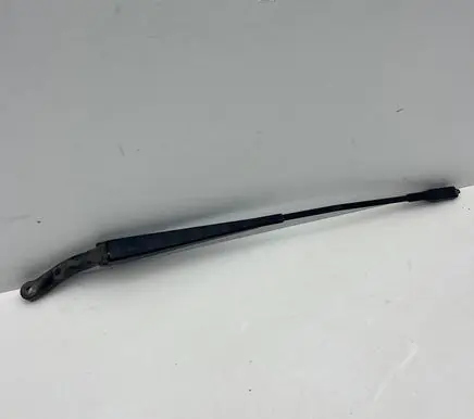 Volvo V70 Front wiper blade arm 30655615