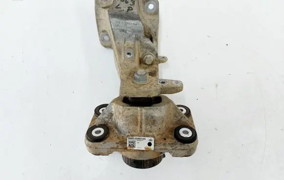 Land Rover Defender Engine mount vacuum valve M8B2-6A003-AA