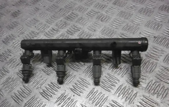 Seat Ibiza II (6k) Fuel main line pipe 030133319AA