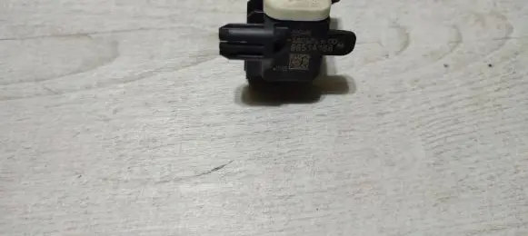 Mitsubishi ASX Airbag deployment crash/impact sensor