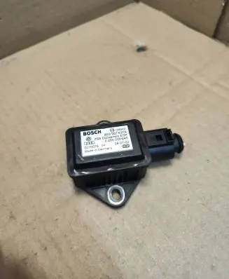 Audi A6 S6 C5 4B ESP acceleration yaw rate sensor 8E0907637A 0016676 0265005245