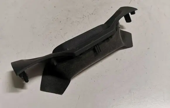 Steering wheel column trim
