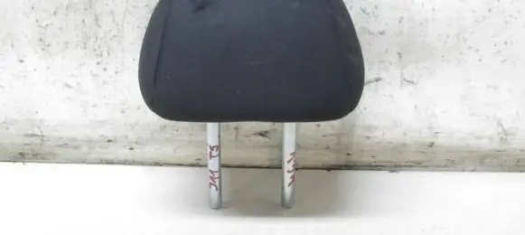 Nissan Qashqai Rear seat headrest 