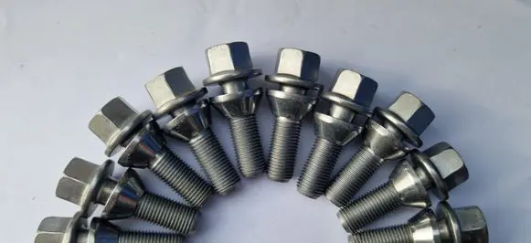 Volvo V50 Nuts/bolts 
